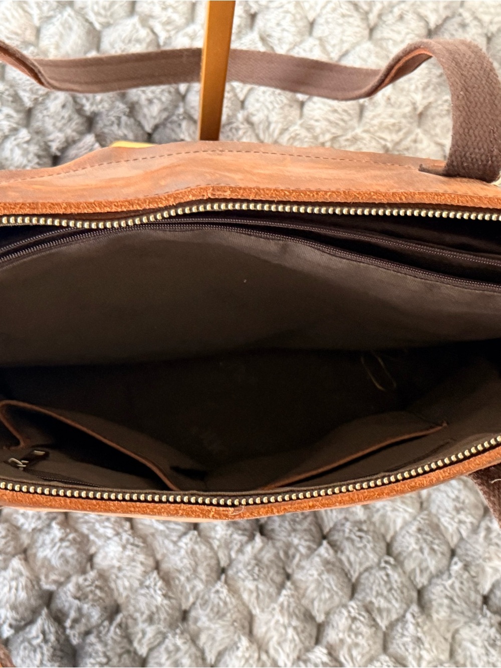 Handmade, heavy full-grain leather utilitarian totes by Stone. - Picture 5 of 6